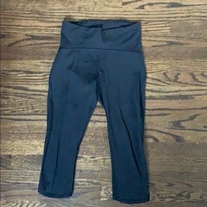 Cropped black lulus. LIKE NEW!!!